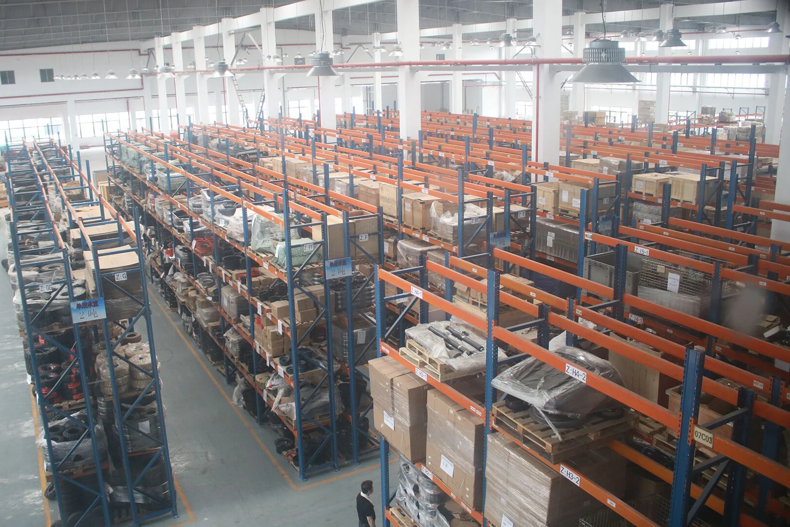 7FD15-18 지게차 브레이크 허브 10홀 탑 지게차 부착물 인기