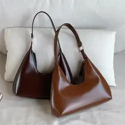 Bolsas de axila de couro brilhante para mulheres, bolsas pequenas com zíper, couro PU, bolsa de ombro casual em forma de meia-lua