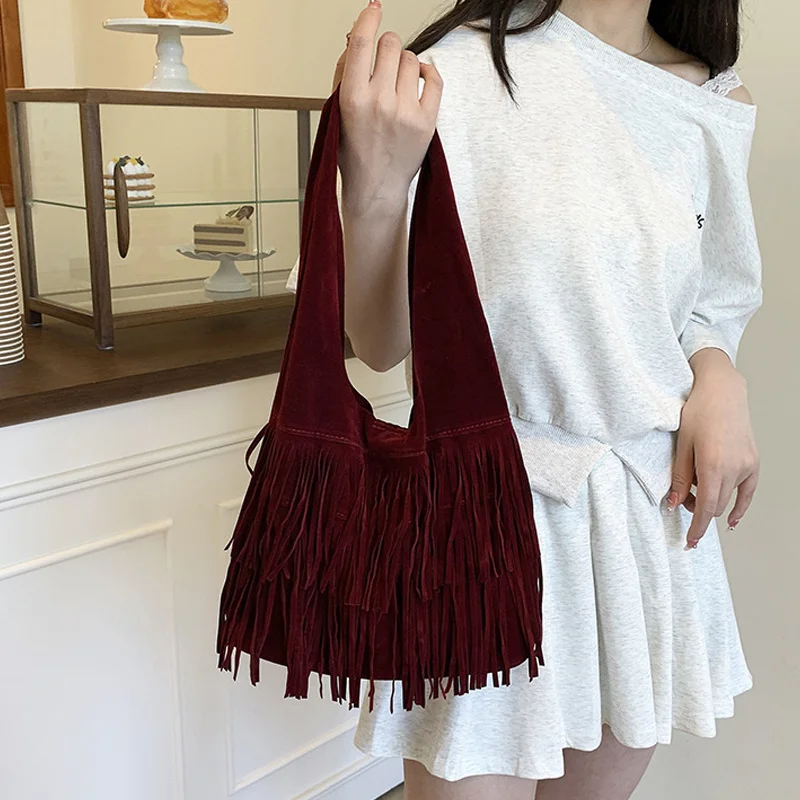 Lässige Vintage-Tasche mit großer Kapazität für Damen, neue modische Pendler-Achseltasche, vielseitige Hobo-Tasche mit Quastendesign – Detail 9