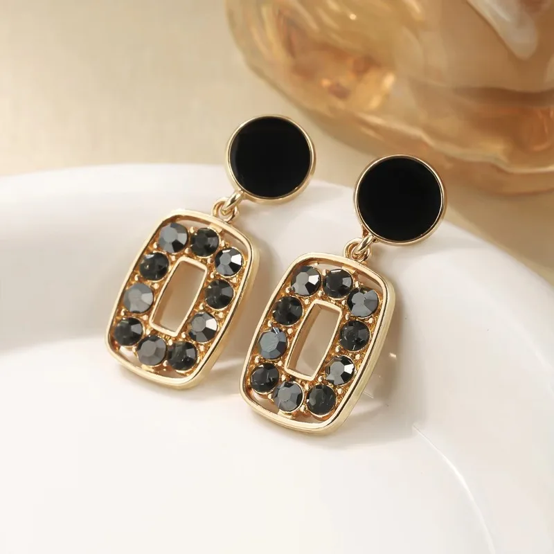 New Shiny Black Round Rhinestones Drop Earrings for Women Vintage Hollow Out Square Geometric Dangle Earrings Daily Jewelry K