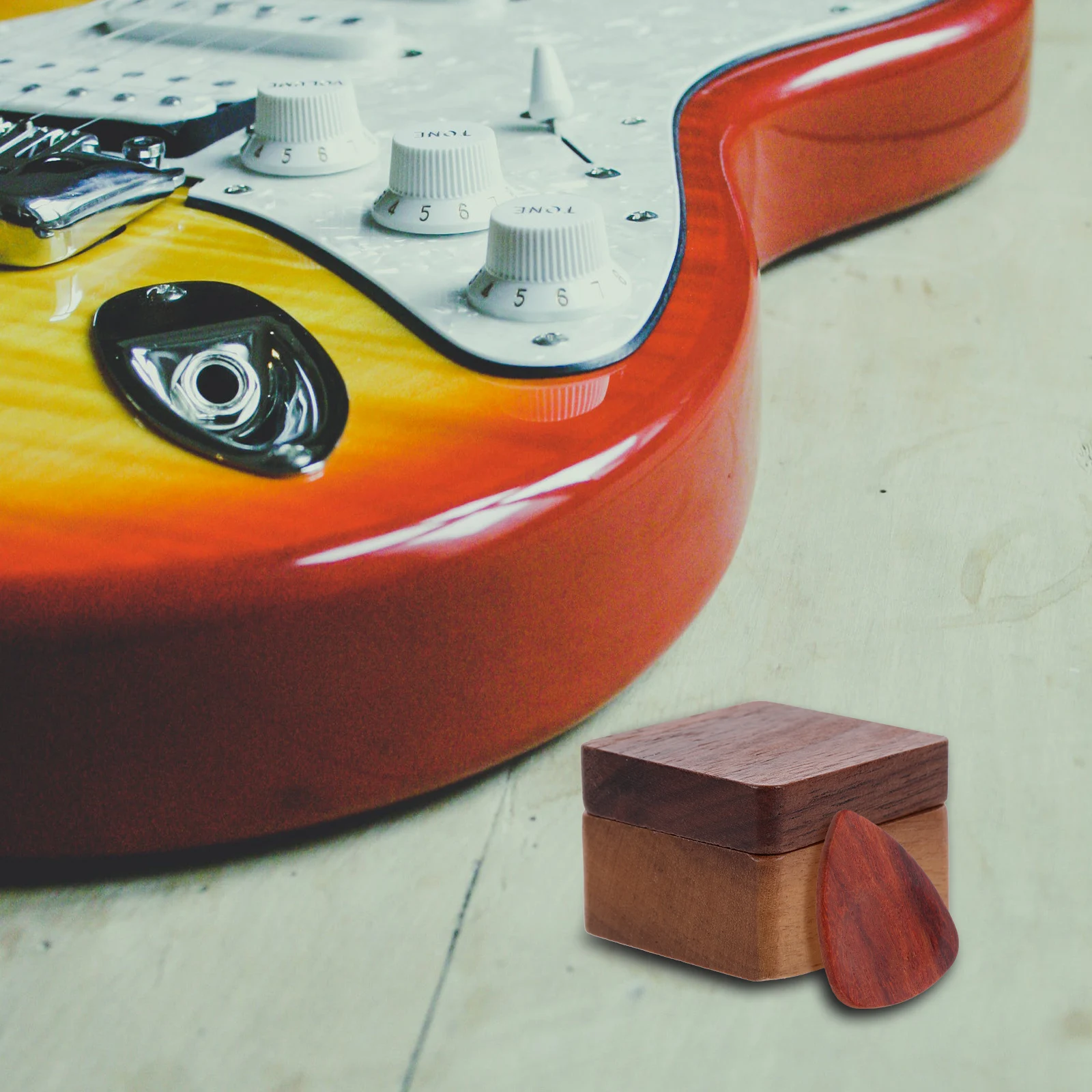 

Guitar Wooden Plectrum Organizer Storage Picks for Acoustic Coffee Holder
