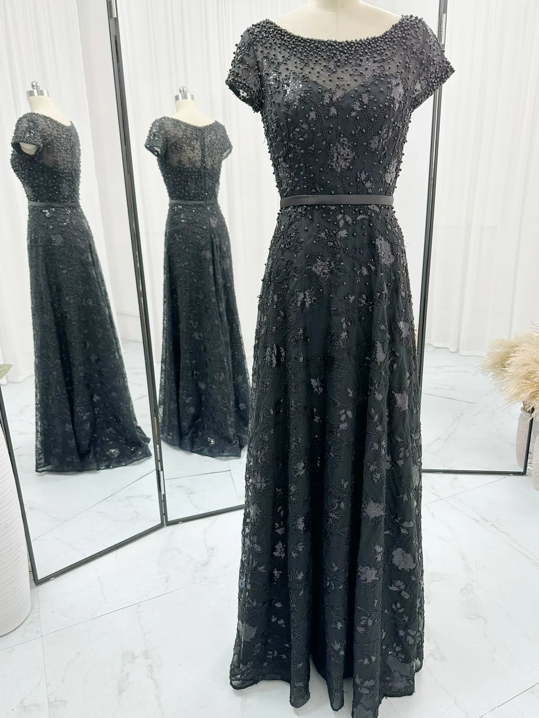 Black Dignified Elegant Atmospheric Beaded WaistLong Slim Slim Evening Dress M1158