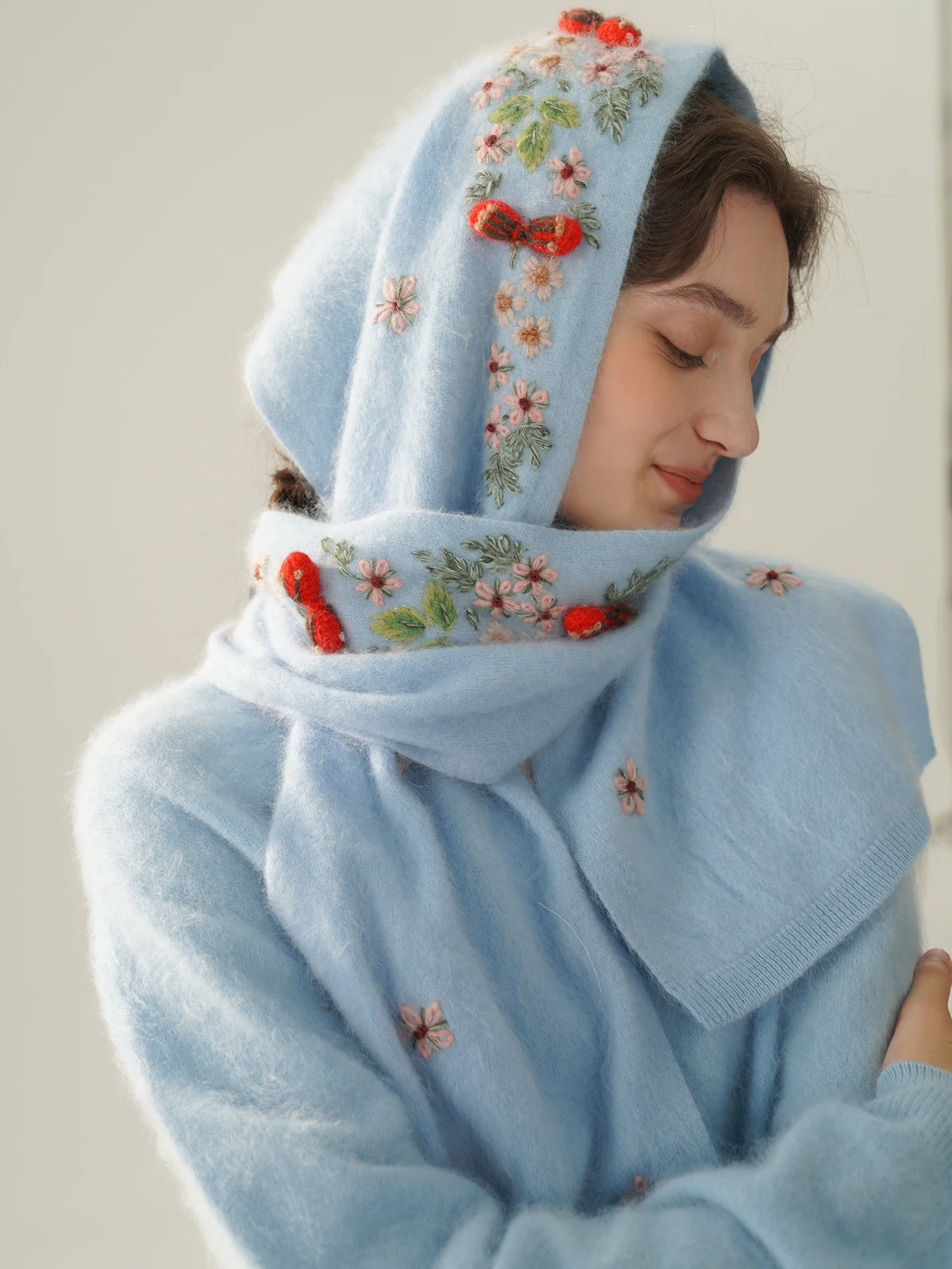 

114cmBust FallWinter Cashmere Wool Pullovers Sweaters WomenElegant Handmade Embroidery Soft Warm Knitted Wool Sweater With Scarf