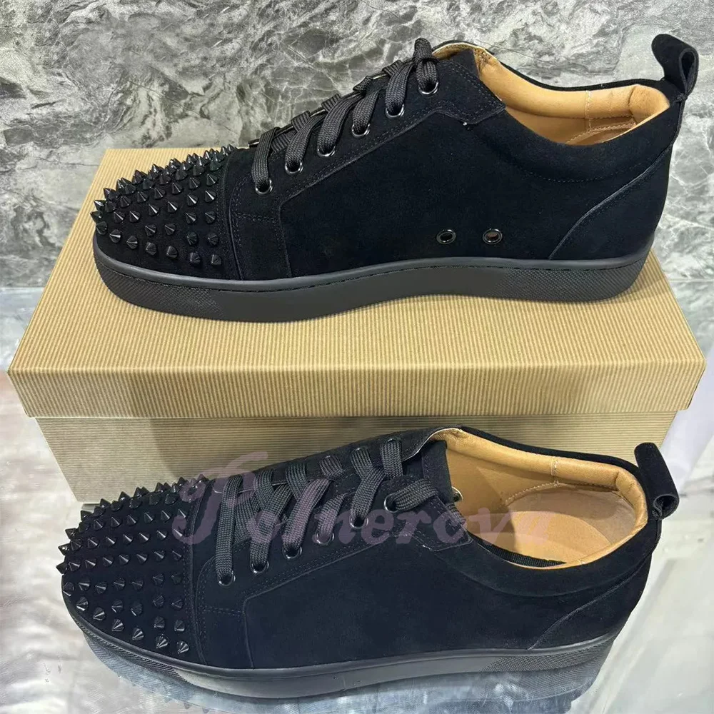 Preto rebites apartamentos sapatos masculinos rendas-up elegante tênis casuais designer resistente ao desgaste luxuoso sapato artesanal sapatos masculinos