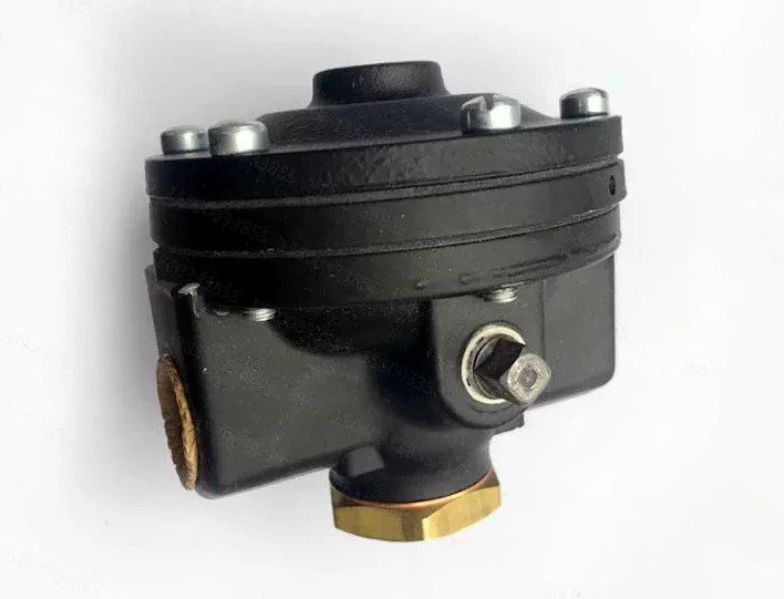 

16-002-010 Pneumatic Control Valve 16-004-008 Pressure Regulating Valve 16-1A-006