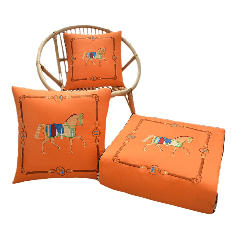 

Dual-purpose throw pillow quilt light luxury sofa cushion two-in-one office