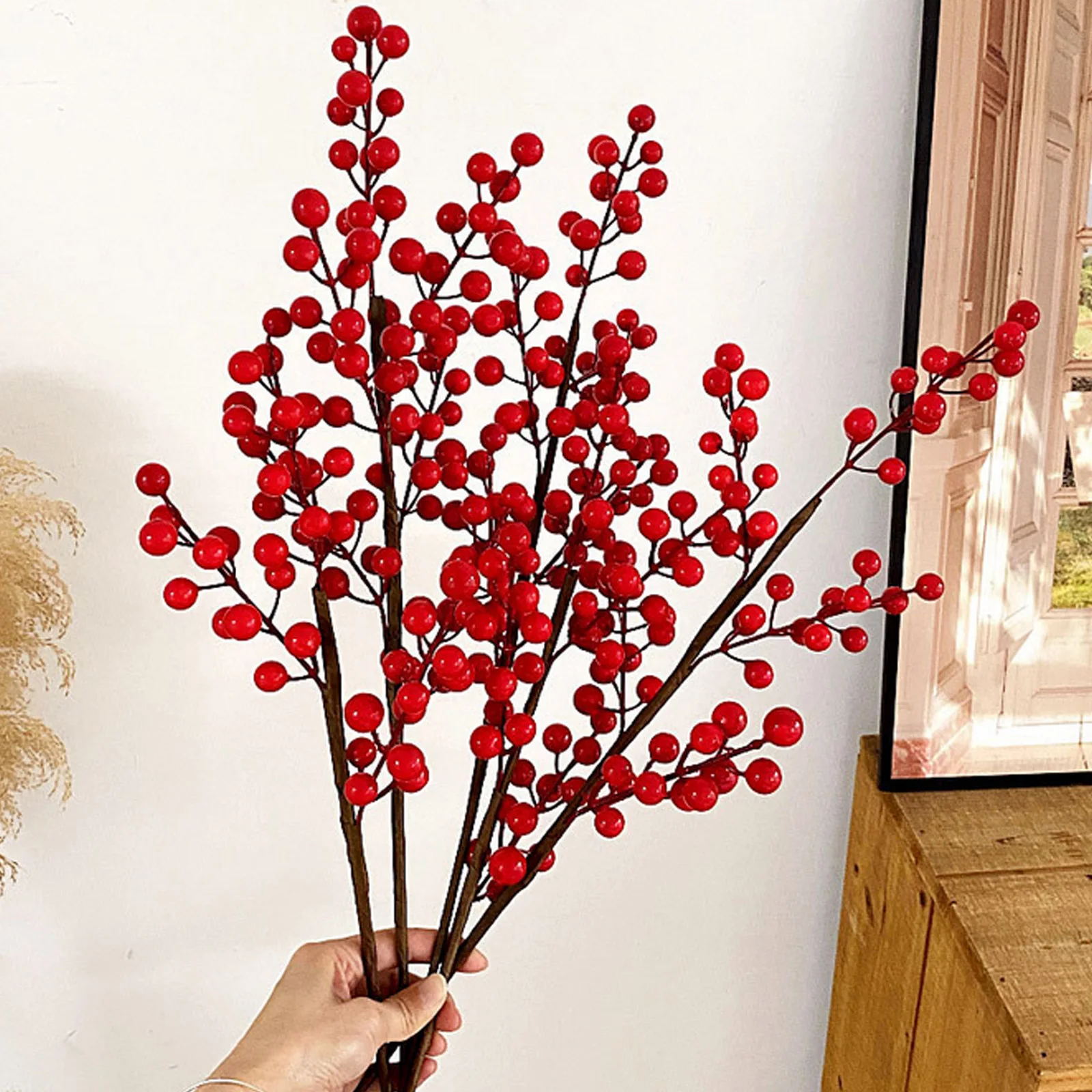 

6 Pcs Artificial Red Berry Branches 12 Fruits 4 Large Christmas Tree Decorations Simulation Berries Stems Party Props