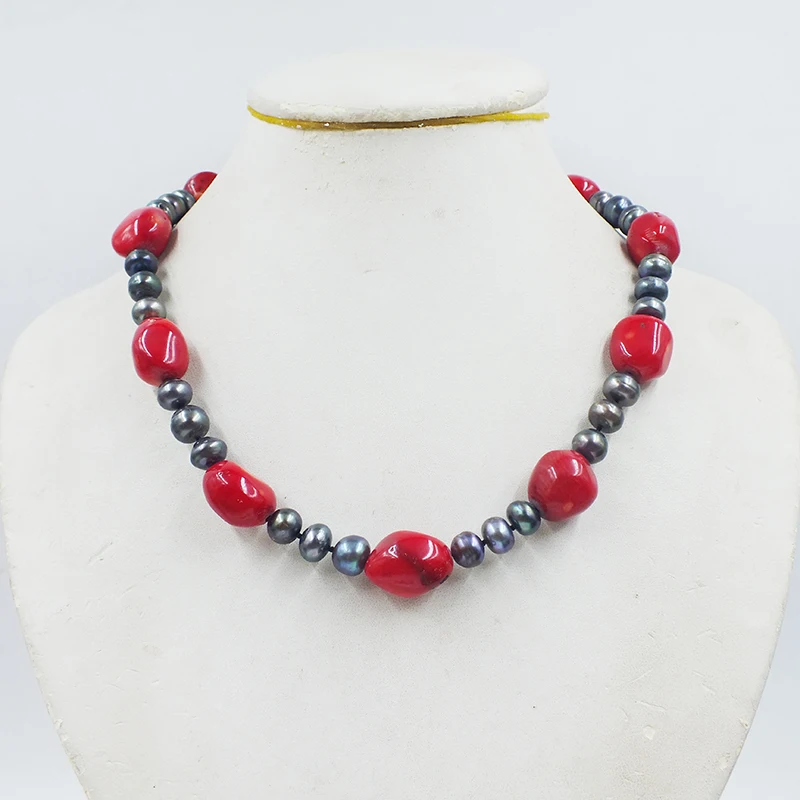 

Natural pearls/corals. Handmade Classic Necklace 18 "