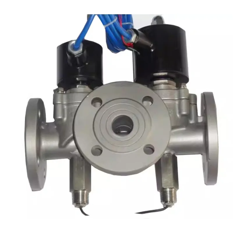 Électrovanne Two-position three-way solenoid valve DN50 pilot piston type, stainless steel 220v two-position three-way solenoid valve Eau et vapeur — détail 1