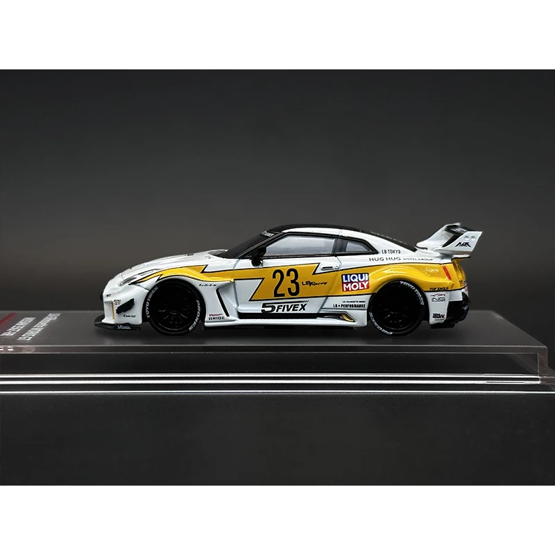 LBWK-سوبر صورة ظلية نموذج سيارة دييكاست ، فلاش أبيض ، مجموعة ألعاب ، 1:64 ، GTR R35 ، 35GT-RR ، دييكاست ، متوفر