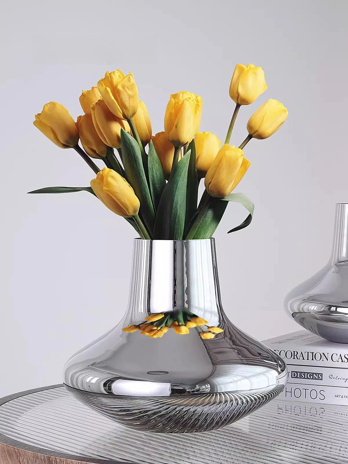 

Light luxury creative stainless steel vase simple dried flower flower arrangement birthday housewarming gift ornament
