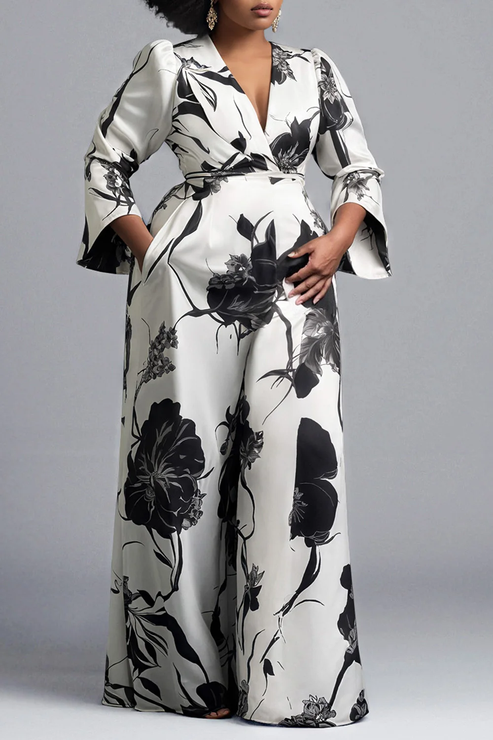 بالإضافة إلى حجم الأعمال عارضة الأسود الأزهار الخامس الرقبة 3/4 كم جيب أنيقة واسعة الساق حللا الساتان