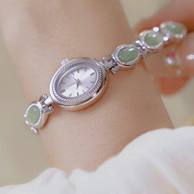 Reloj MAYZHISU para mujer, pulsera Retro ligera de lujo, reloj de pulsera de cuarzo para mujer, reloj femenino resistente al agua de acero inoxidable, reloj para mujer