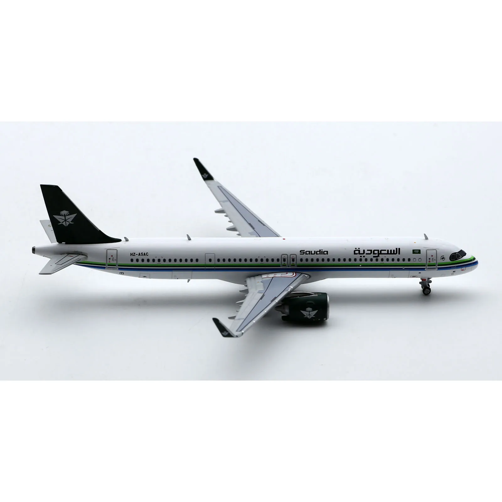 XX40188 Alloy Collectible Plane Gift JC Wings 1:400 Saudi Arabian Airlines \