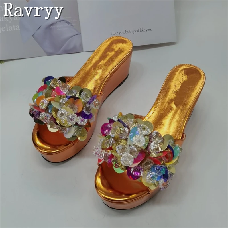 

Luxury Bling Crystal Decor Wedges Slide Sandals Women New Patent Leather Peep Toe High Heels Slippers for Summer Beach Party
