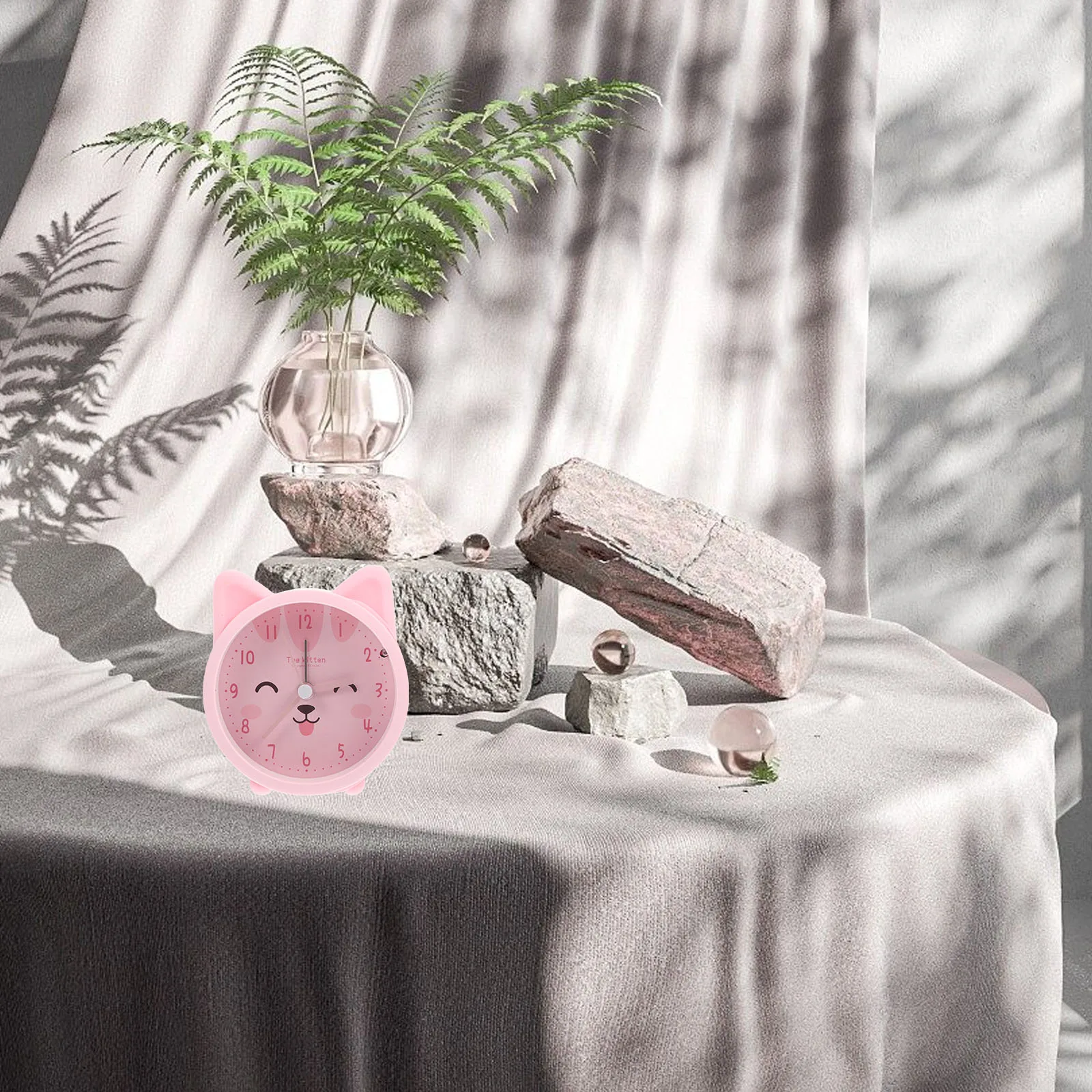 

Cartoon Cat Alarm Round Silicone Non-Ticking Desk Clock For Kids Dorm Room Desktop Decor Small Timepiece Ear Design Bedside