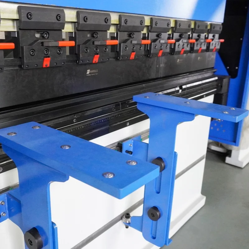 Máquina dobrável de placa de freio hidráulico HARSLE Factory 6 + 1 eixos CNC 2500MM com controlador DELEM