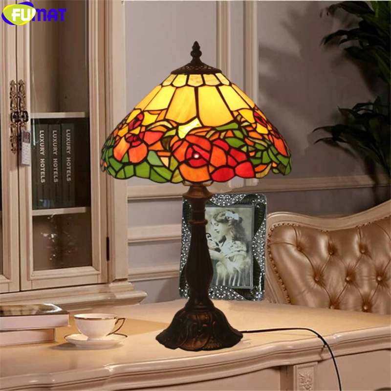 

FUMAT Tiffany Style Red Rose Flower Desk Lamp Green Leaf Yellow Stained Glass Table Light Lampshade Handicraft Home Decor