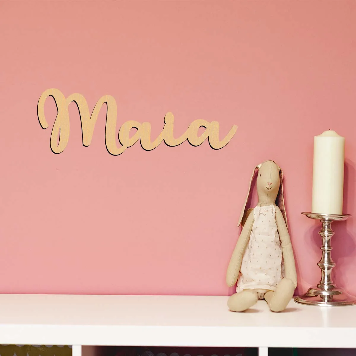1pc Cartoon Maia esempio Nome personalizzato Decorazione in legno Materiale in legno Cartello tagliato al laser Legno non finito per dipingere o scintillante