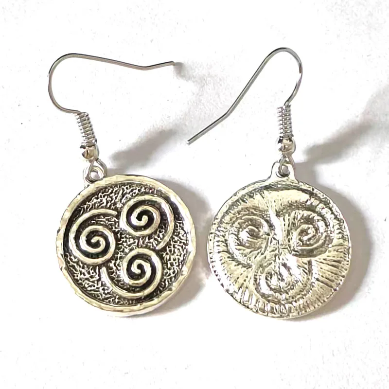 1pair Cute Ancient Silver Color The Last Airbender Air Fire Earth Water Elements Amulet Earring for women