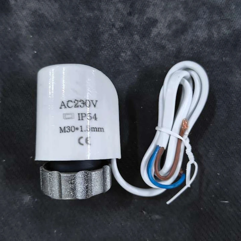 IP54 M30-1.5mm ไฟฟ้า Thermal Actuator เครื่องมือ NC M30-1.5mm ปกติปิดสำหรับ Underfloor เครื่องทำความร้อน Dropship