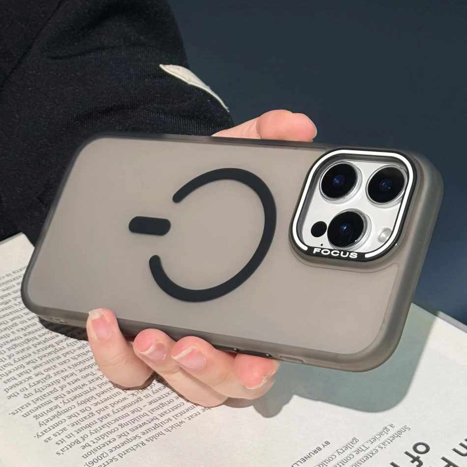 حافظة لهاتف Magsafe لهاتف آيفون 16 15 14 Pro Max Plus 13 12 11 حافظة شحن لاسلكي مغناطيسي غير لامع غطاء صلب مقاوم للصدمات