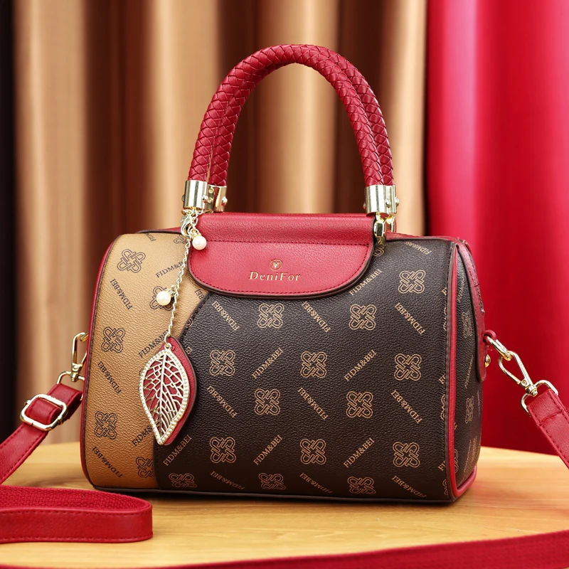Exquisite vintage fashion printed women\'s handbag, all-in-one crossbody bag, foreign leaf pendant decoration
