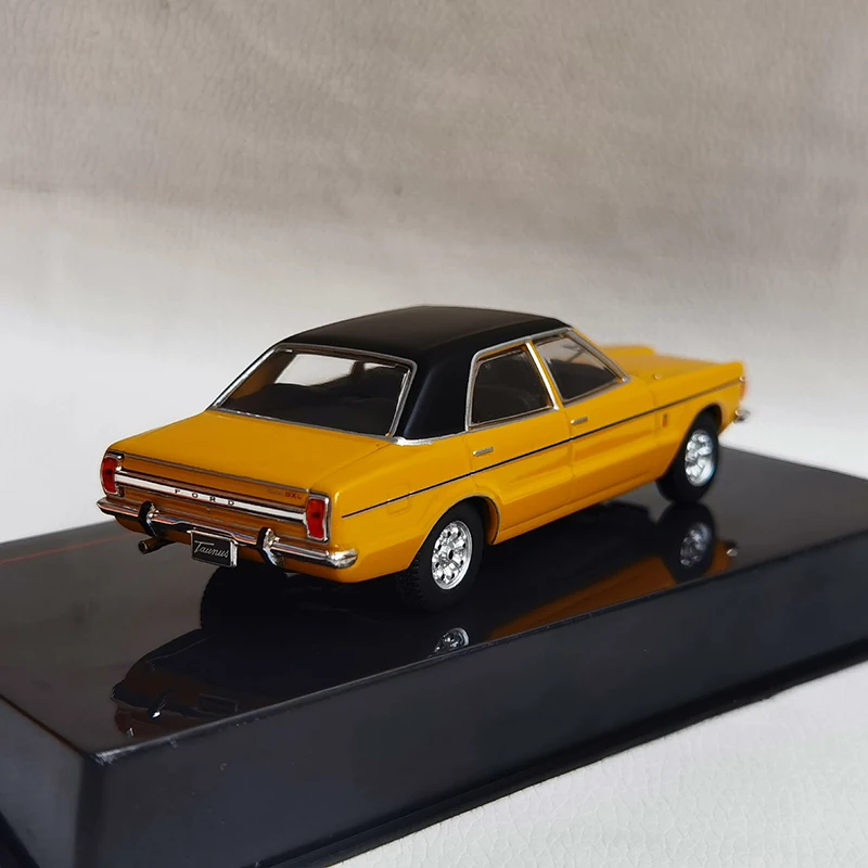 IXO 1:43 Scale FORD TAUNUS GXL1983 Alloy Car Model Diecast Toy Collectible Ornament Souvenir Toys Cars