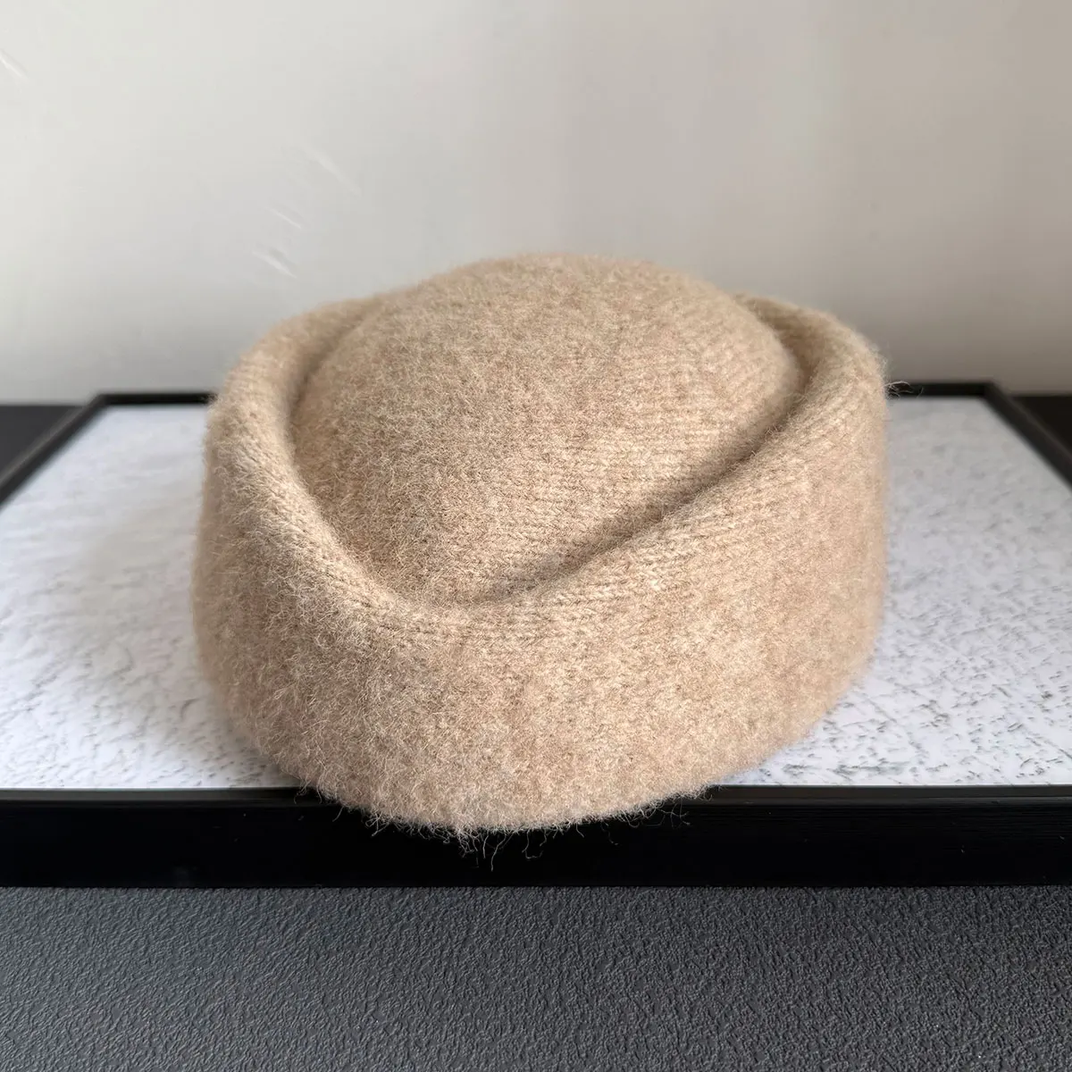 New British Retro Water Droplet Shaped Wool Blend Medicine Box Hat For Women Fashion Top Hat Church Derby Party Beret Hat