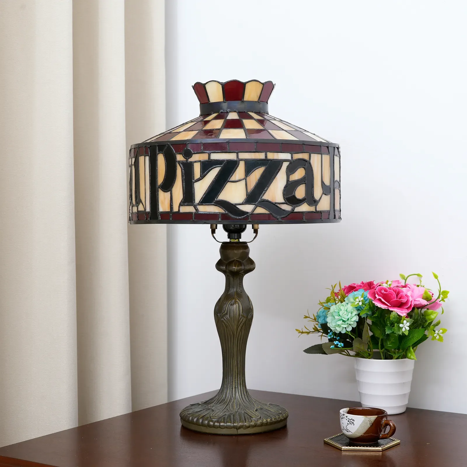 12 inch Handmade Pizza Lampshade Metal Base for Bedroom Restaurant Decoration Creative Stained Glass Table Lamp Night Light