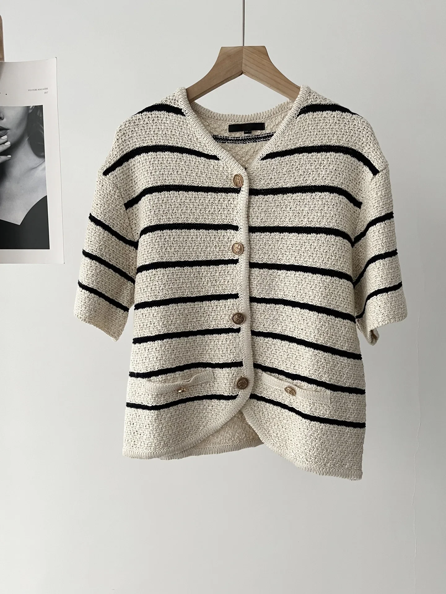 

Women's summer new small fragrant wind thousand gold feeling striped short-sleeved sweater knitted cardigan short jacket 16a