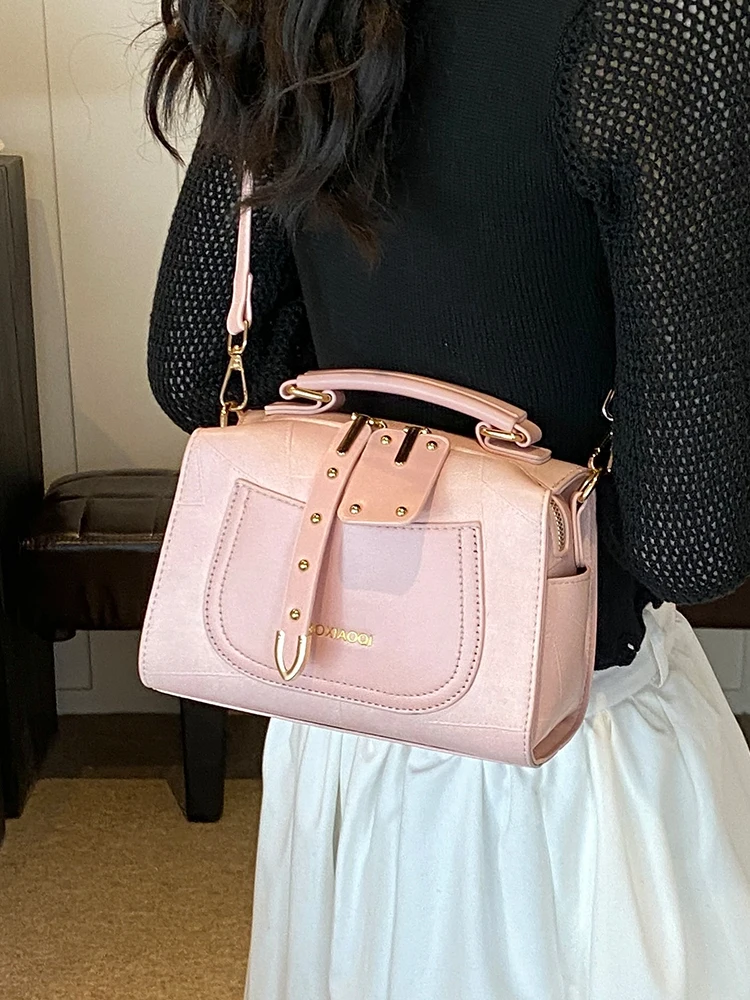 Mała kwadratowa torba na jedno ramię 2024 Summer Sweet Pink Handbag Fashion Popular Style Solid Color PU Designer Commuter Bag