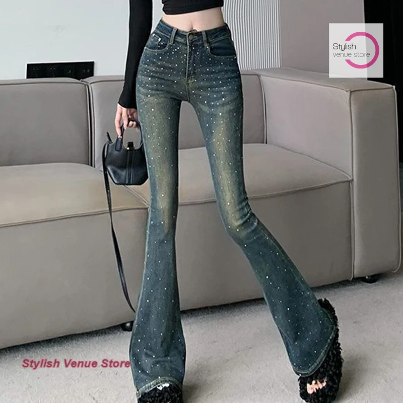 Korean rhinestone micro-la jeans women's new retro washing in spring and autumn to make old high-waisted slim flared trousers.