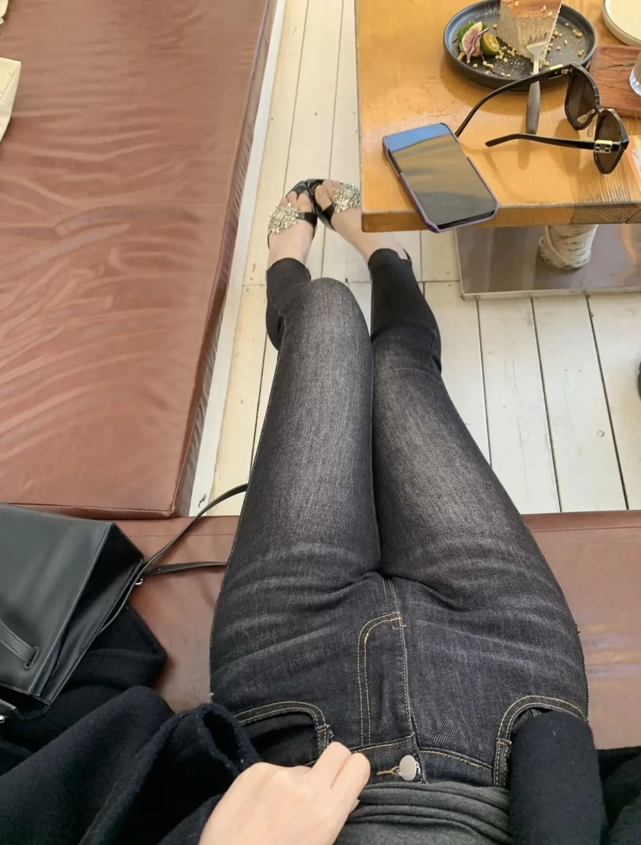 

High Waist Slim Fit Women's Jeans Korean Sle Super Cute Bla Color Enhance Hip ape Beautiful Assorted Nine Points Pencil...