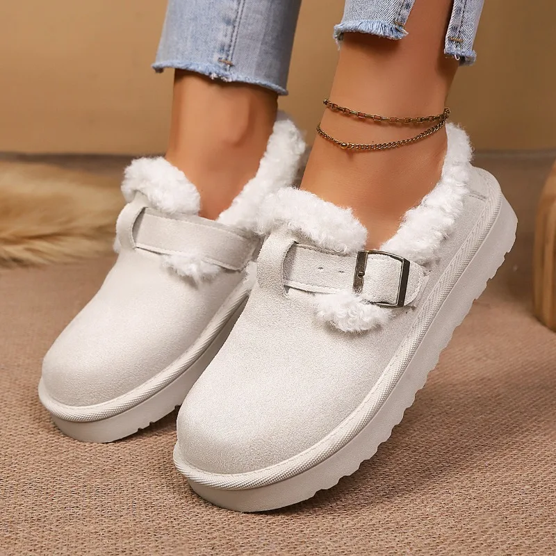 

Зимние сапоги на плоской подошве. Новые зимние ботинки с круглым носком и глубоким вырезом. Замшевые и металлические пряжки. Шерстяные теплые хлопковые ботинки на нескользящей платформе.