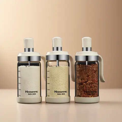1pc Spice seasoning  bottle  kitchen supplies glass transparent sugar bottle with spoon seasoning bottle Salt and Pepper bottle
