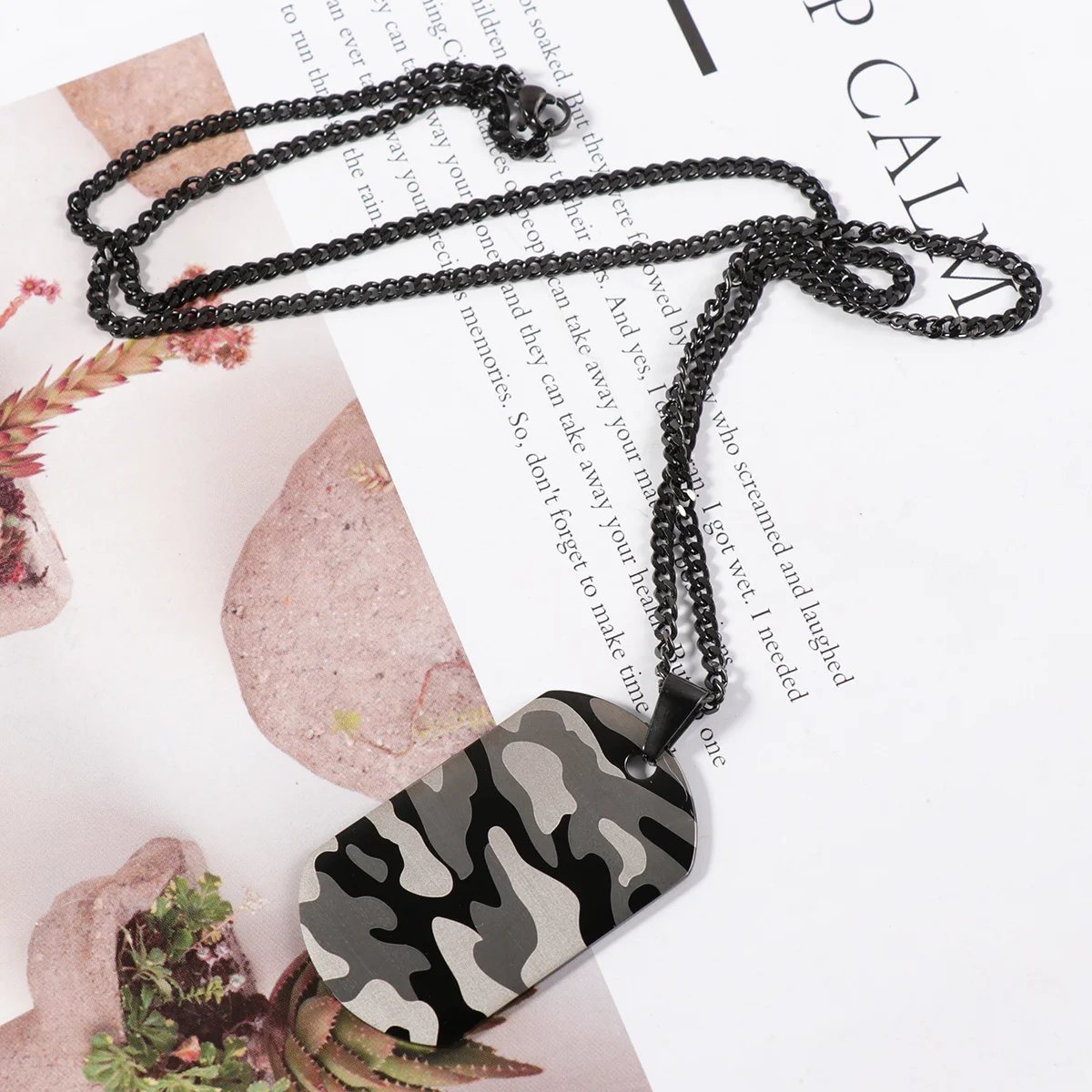 

4.8x2.5x0.5cm Stainless Steel Military Tag Camouflage Necklace Engraved Pendant Chain Military Fan Gift Tag Necklace