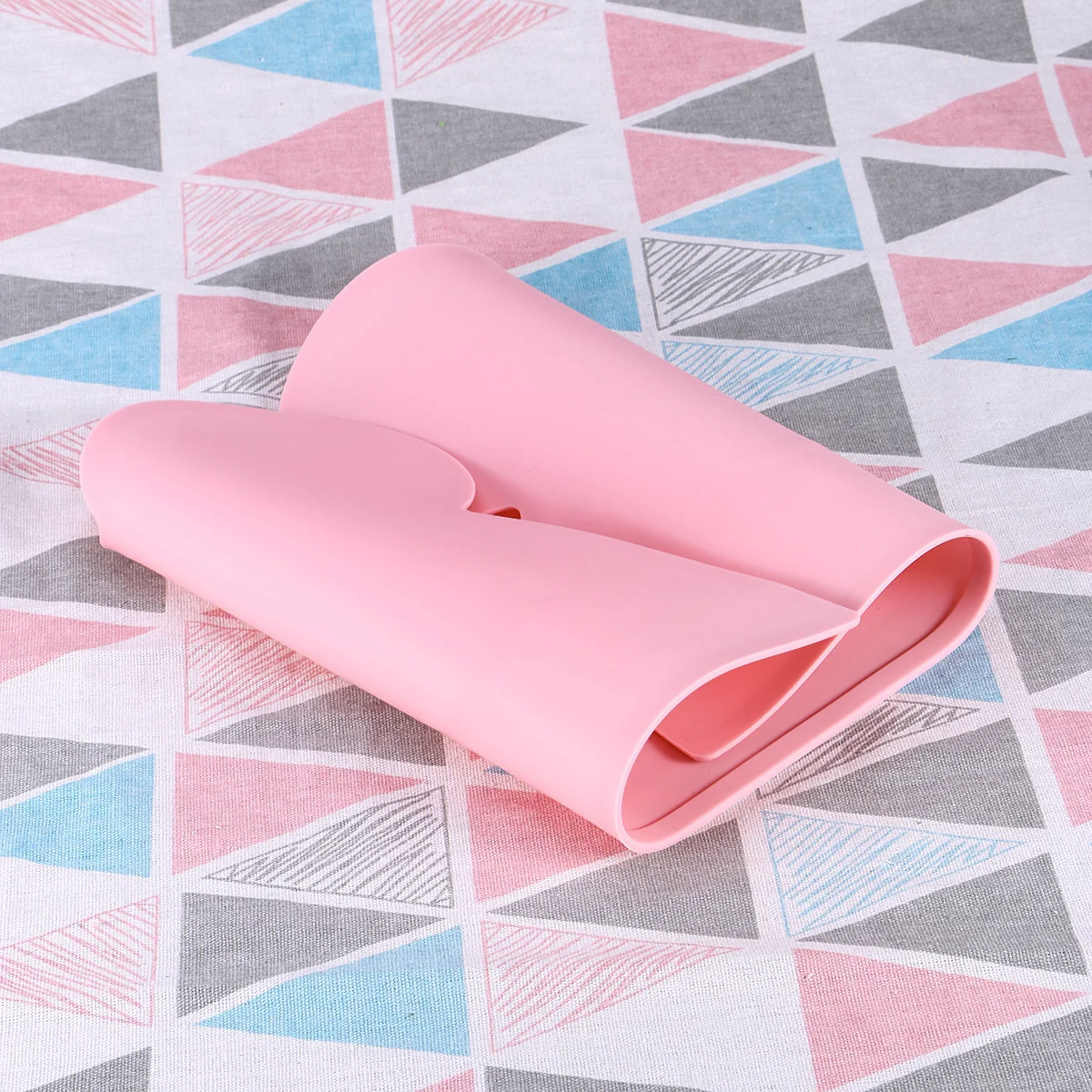 

Silicone Placemats Bear Shape Light Resistant Non-Slip For Dining Table Mat Waterproof Easy Clean