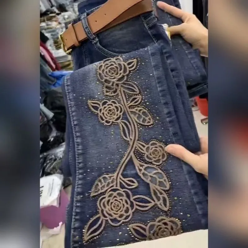 

Spring Summer New Heavy-duty Embroidered Rhinestone Jeans Women High-quality Elastic High-waisted Slimming Slightly Flared Pants