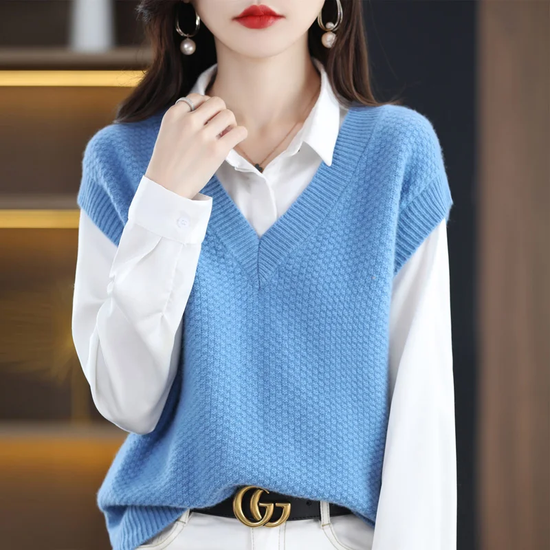 

2023 Spring and autumn new 100 pure wool vest knit female Korean version of folded wear vest V-neck sweater wear tide