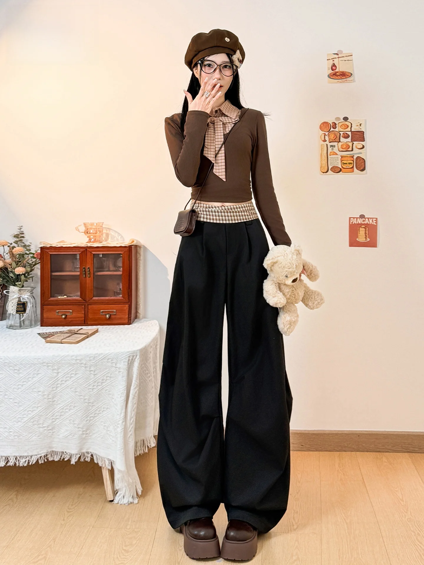 

Черные женские повседневные брюки с высокой талией и широкими штанинами, свободные, струящиеся, прямого кроя, летние, новый стиль, винтажный дизайн, эффектная модель