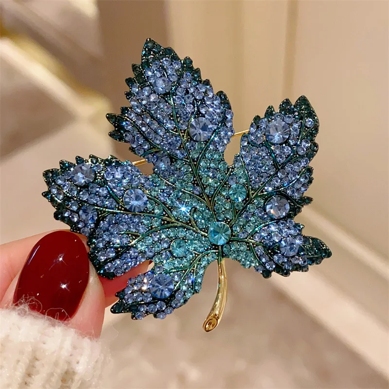 Maple Leaves Brooches For Women Fashion Accessories Luxury Design Blue Zirconia Stone Fine Vintage Jewelry Beauty Party Gift
