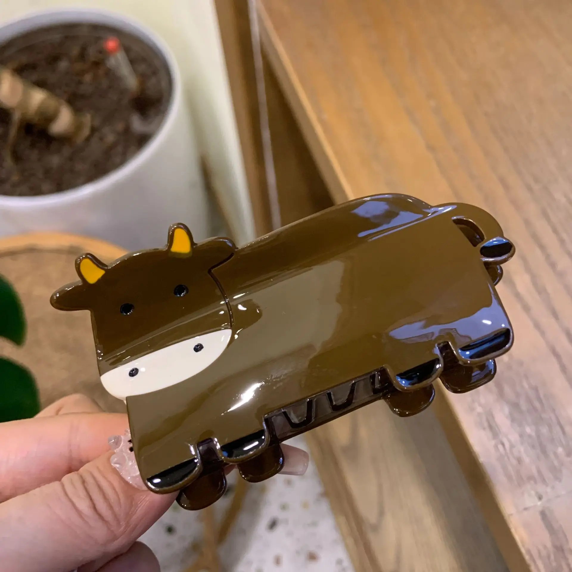 Creative Cute Animal Series Hair Claw Cow Pig Sheep Donkey Acetic Acid Shark Clip For Women Girls Hair Accessories