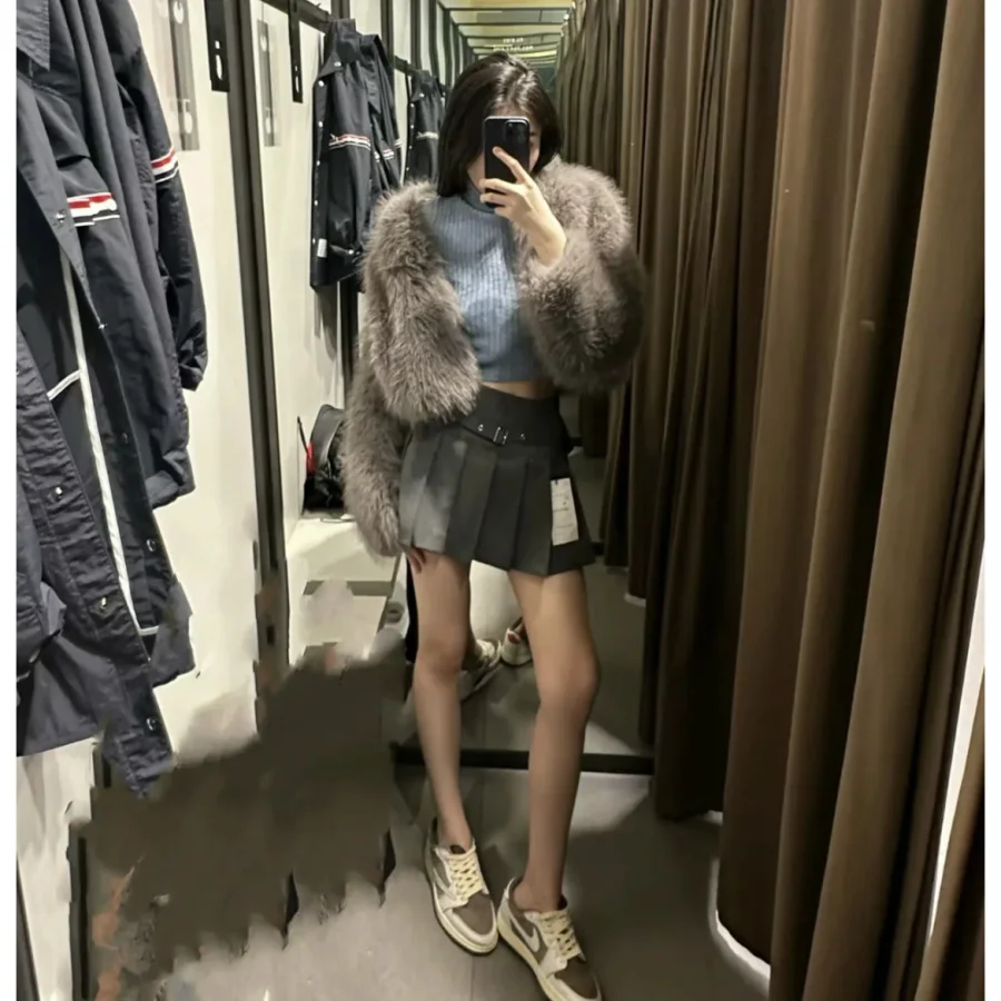 Faux fur jacket Traf 2024 Fall/Winter New Fashion Women\'s Faux Fur Effect Round Neck Long Sleeve Short Jacket