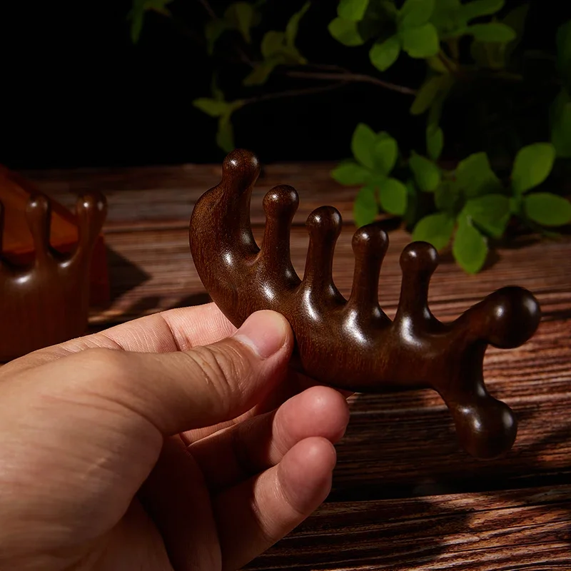 Wood Therapy Massage Comb Head Face Scalp Gua Sha Massager Natural Facial Sandalwood Wide Tooth Guasha Scraping Body Massage view 3