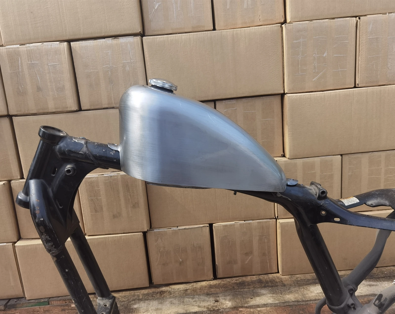 Zbiornik paliwa 7L do motocykli z korkiem wlewu paliwa do Harley-Davidson Sportster XL 883 1200 48 XL1200X 2007-2022 XL1200 883N X48 — zdjęcie 6