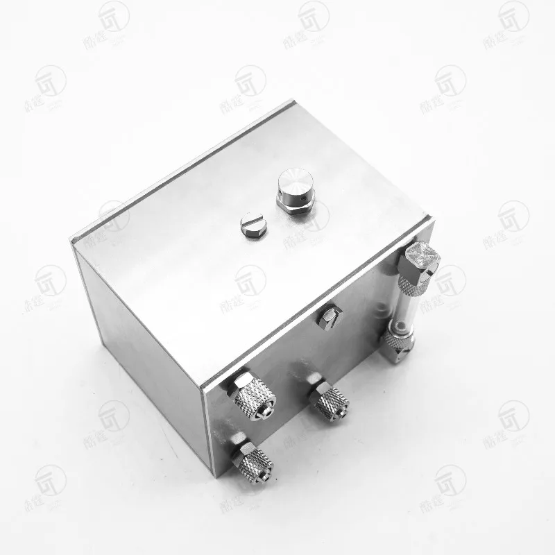 Micro réservoir d'huile hydraulique en alliage d'aluminium, pour camion à benne basculante Tamiya RC 1/14 SCANIA 770S VOLVO mercedes-benz ACTROS 3363 MAN, pièces de voiture