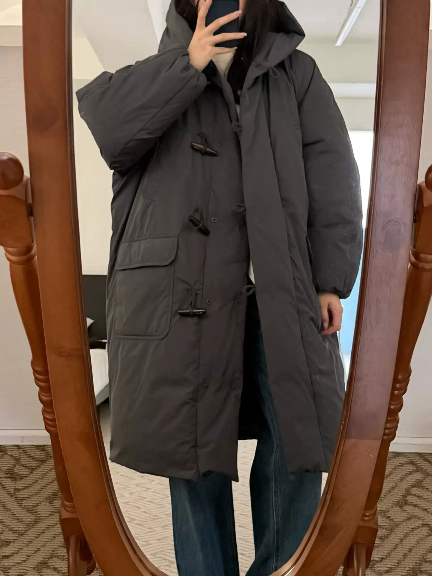 

Зима 2025: Новинка! Женская повседневная удлиненная куртка Dongda Gate с капюшоном, на пуговицах из рога, утепленная, теплая, из трикотажного хлопка.