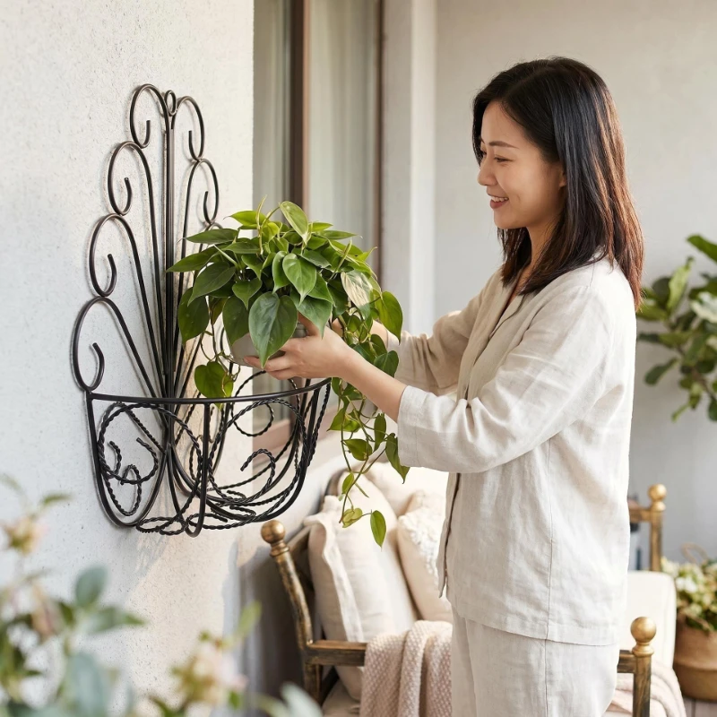 HT hot-selling wrought iron  flower stand, grass-rolled hollow non-punching wall flower pot stand, balcony wall decorative shelf