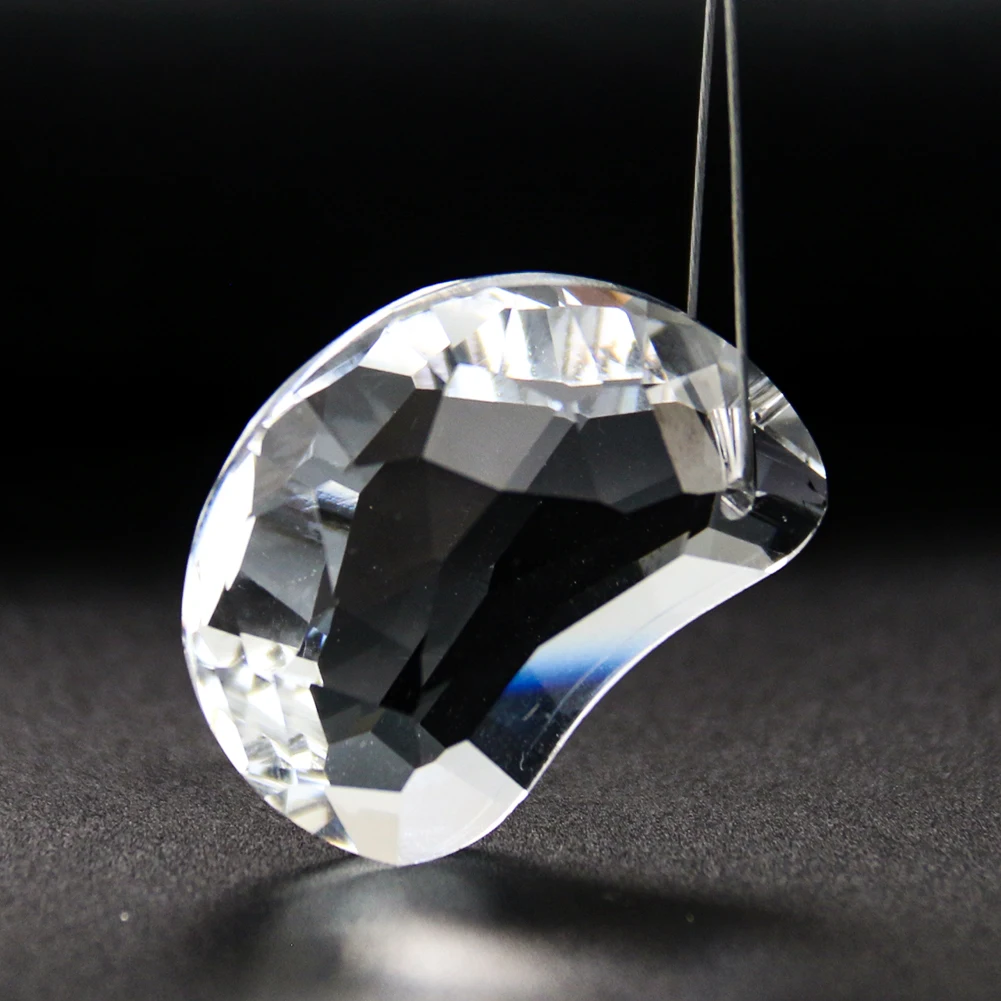 

Transparent Moon Shape Crystal Wind Chime Hanging Prism Cut Hanging Decorations Make Rainbows Suncatcher Home Decor Accessories
